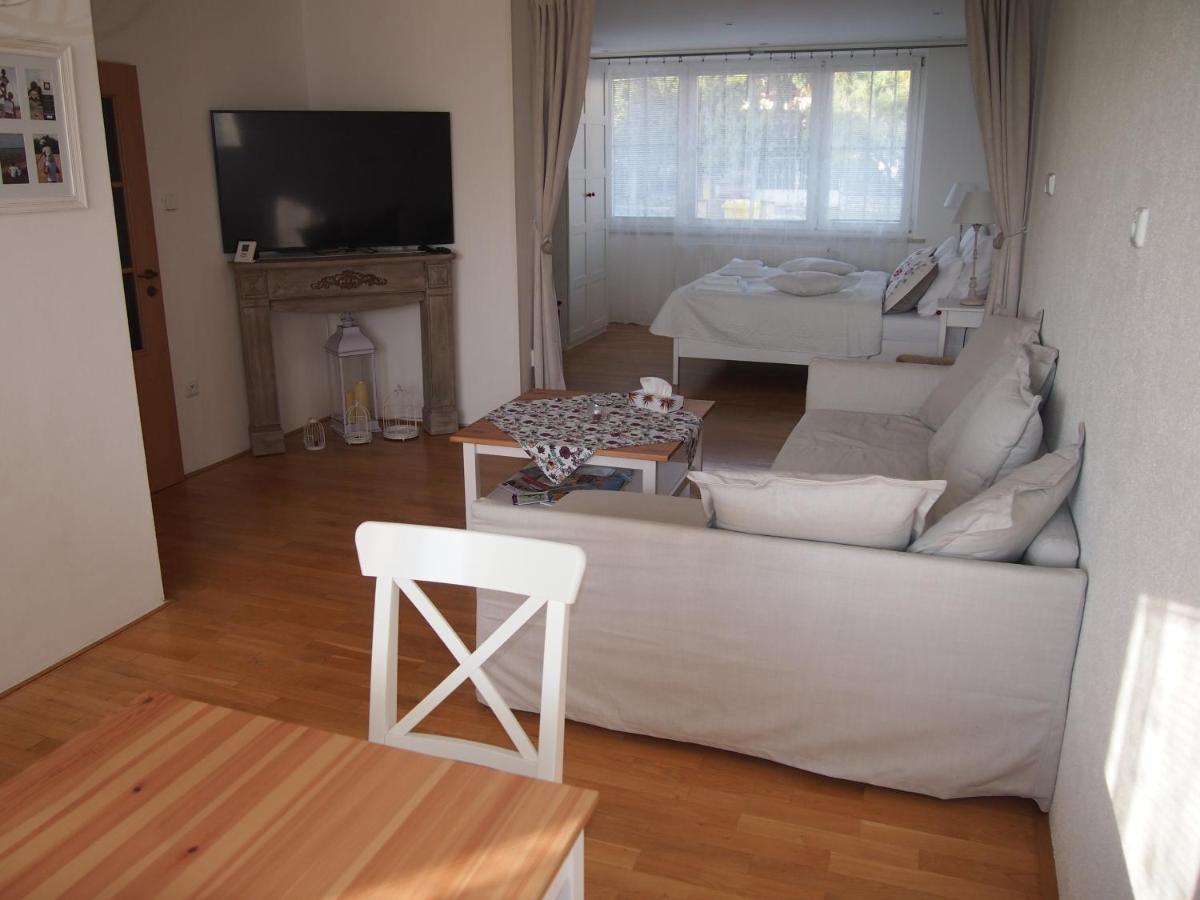 Palava House Mikulov Aparthotel Εξωτερικό φωτογραφία